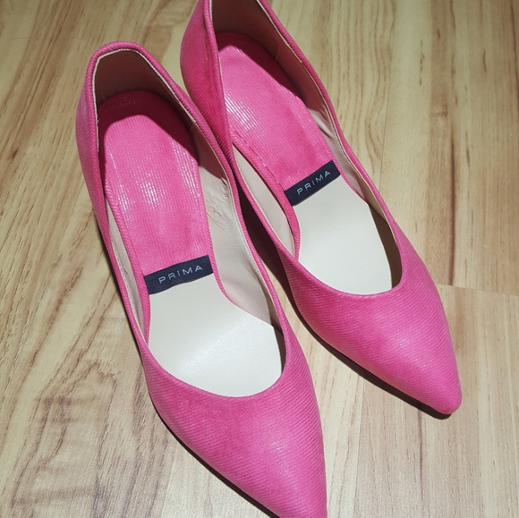 Pink suede pump - Picture 2 of 5